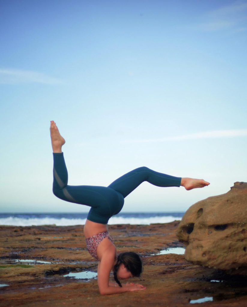 Bella yoga by the sea