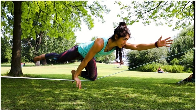 Slackline Yoga